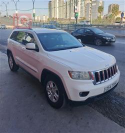 جیپ گراند شیرۆکی